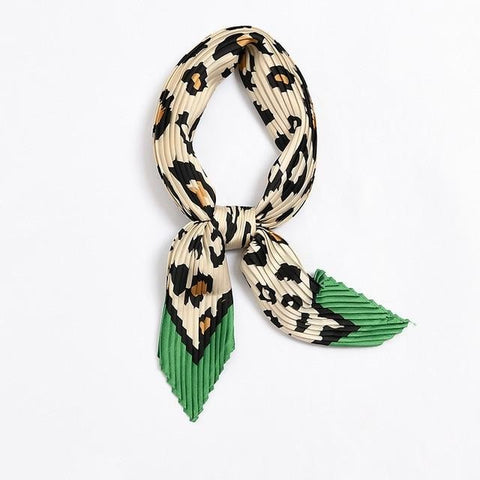 Nickituch Plissee Leoprint Grün | King Bandana